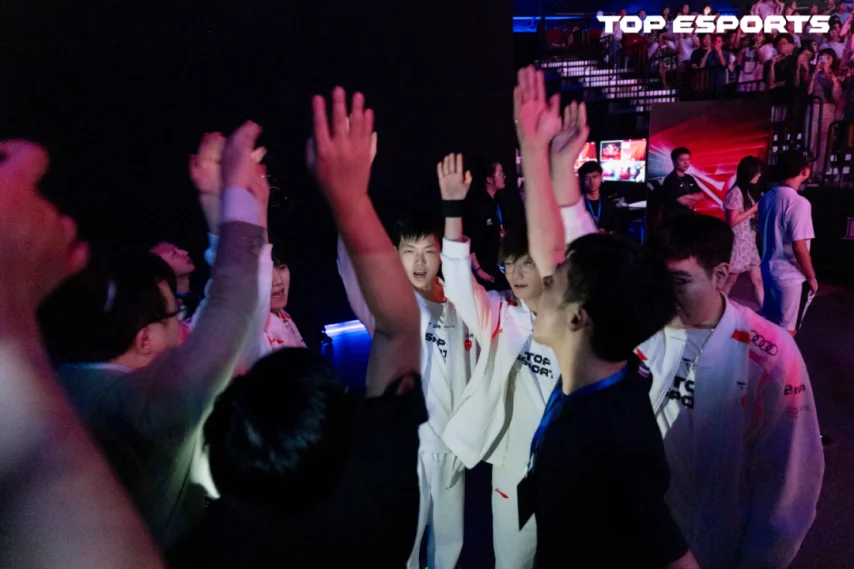 BLG vs TES季后赛赛果_blg elk_BLG晋级S14世界赛分析