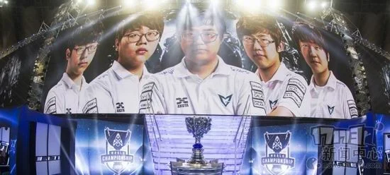 三星白传奇回顾：2014冠军皮肤背后的LOL最强五人组
