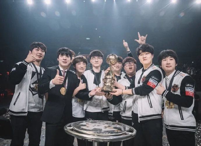 英雄联盟七年荣耀时刻_英雄联盟SKT T1MSI冠军_skt1